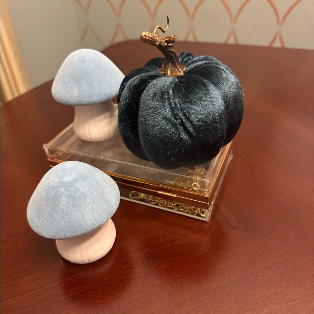 Blue and White Mushroom Decor - Picture 4 of 6